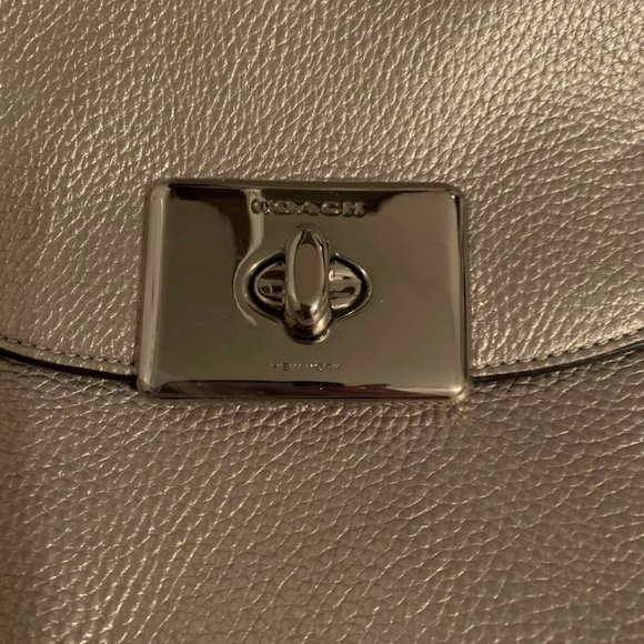 NWT Coach Platinum Gold Turnlock Backpack